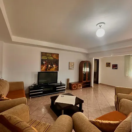 Διαμέρισμα Grand House Selitë e Vogël