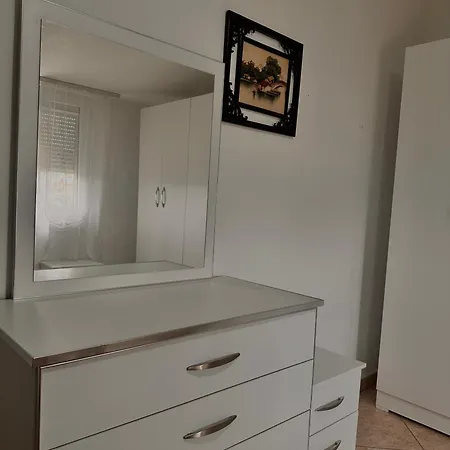 Διαμέρισμα Grand House *