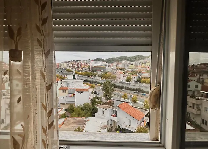 Grand House Selitë e Vogël